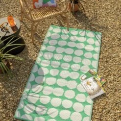 Habitat Plastic Woven Green & White Outdoor Rug -Home Sales Store 1232231 R Z002C