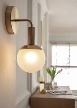 Habitat Ribbed Metal Bathroom Wall Light - Gold -Home Sales Store 1233742 R Z002C