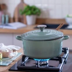 Habitat 3.3 Litre Cast Iron Casserole Dish - Green 13 Habitat 3.3 Litre Cast Iron Casserole Dish - Green -Home Sales Store 1258394 R Z002C