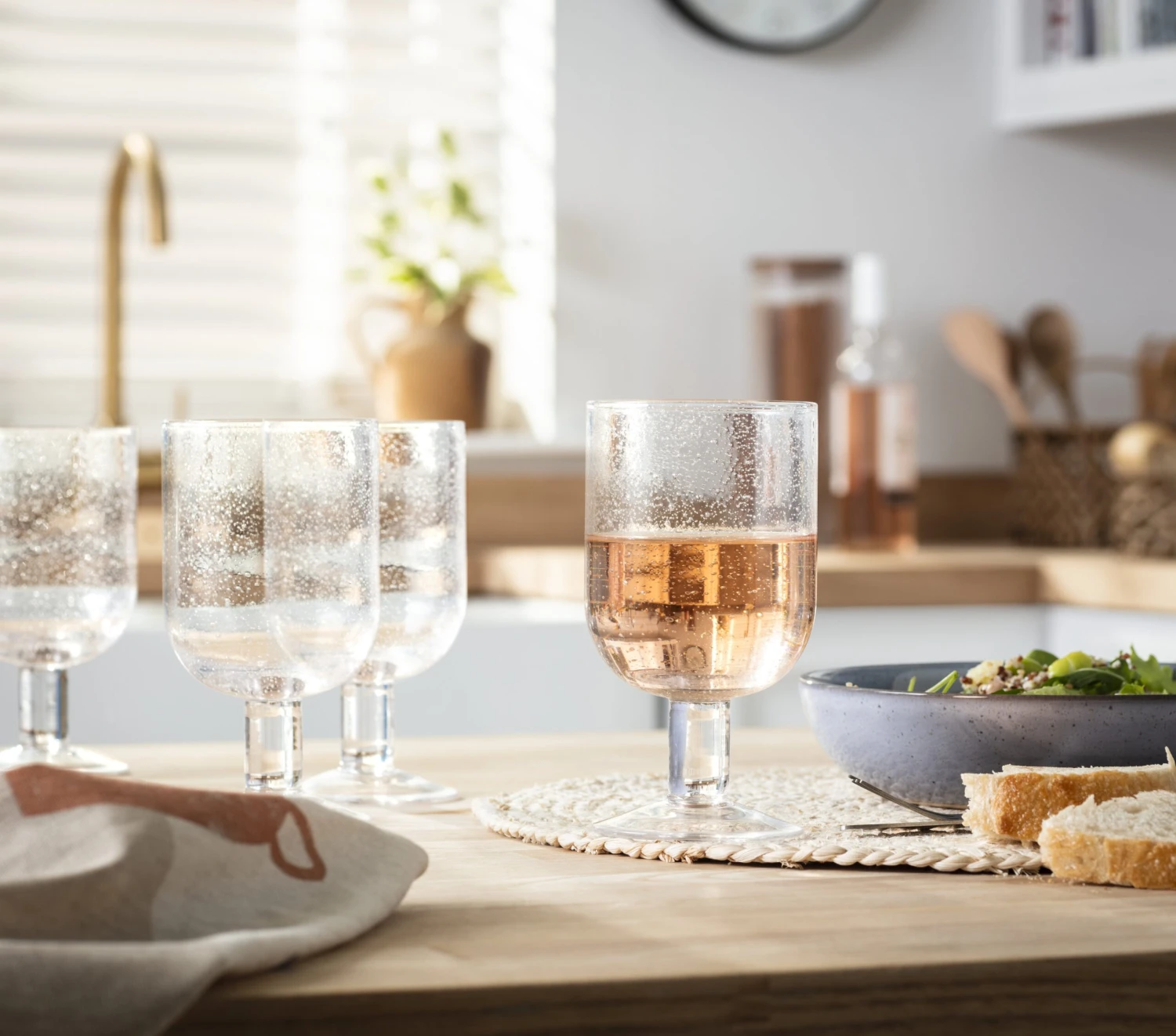 Habitat Bubble Set Of 4 Wine Glasses 4 Habitat Bubble Set Of 4 Wine Glasses - Image 2