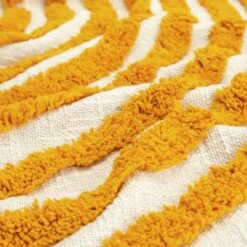 Habitat Geo Tufted Throw - White & Yellow - 125x150cm -Home Sales Store 1309944 R Z003A