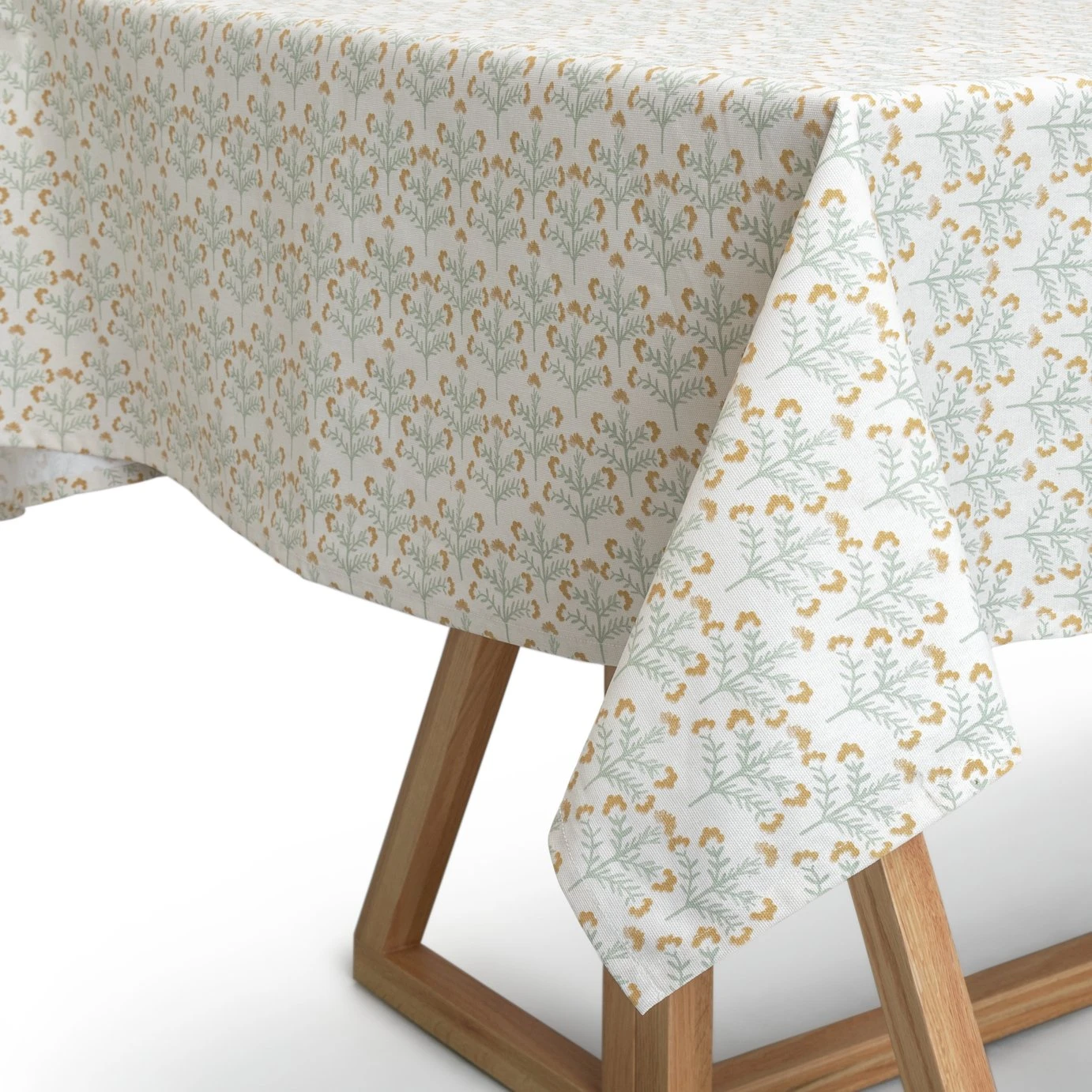 Habitat Country Meadow Wipe Clean Table Cloth - Printed 3 Habitat Country Meadow Wipe Clean Table Cloth - Printed