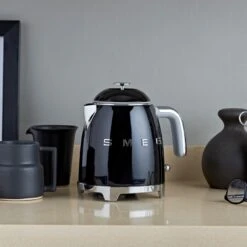 Smeg KLF05BLUK 50's Style Retro Mini Kettle - Black -Home Sales Store 1346749 R Z007A