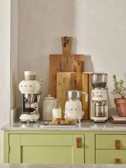 Smeg ECF01 50's Style Retro Espresso Coffee Machine - Cream 12 Smeg ECF01 50's Style Retro Espresso Coffee Machine - Cream -Home Sales Store 1346914 R Z005A