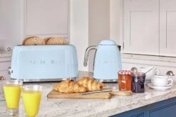 Smeg TSF02PBUK 50's Style Retro 4 Slice Toaster - Blue -Home Sales Store 3033270 R Z003A