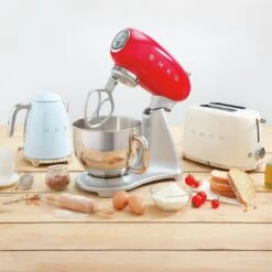 Smeg KLF03PBUK 50's Style Retro Kettle - Blue 8 Smeg KLF03PBUK 50's Style Retro Kettle - Blue -Home Sales Store 3033627 R Z004A