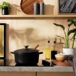 Habitat 3.3 Litre Cast Iron Casserole Dish - Black -Home Sales Store 3065248 R Z001C