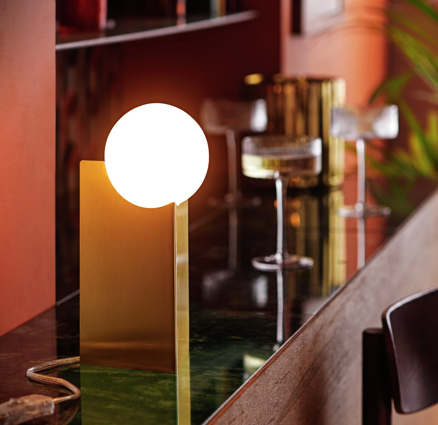 Habitat Yuri Afterglow Table Lamp - Gold & Glass 3 Habitat Yuri Afterglow Table Lamp - Gold & Glass