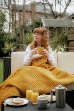 Dreamland Deluxe Velvet Mustard Heated Throw - Large -Home Sales Store 4844994 R Z014A