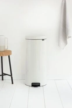 Brabantia 30 Litre Newlcon Pedal Bin - White -Home Sales Store 6214584 R Z010A