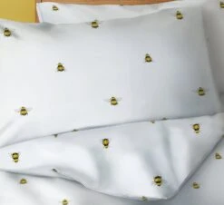 Habitat Hideaway Bee Print White Bedding Set - Single -Home Sales Store 8887720 R Z004A