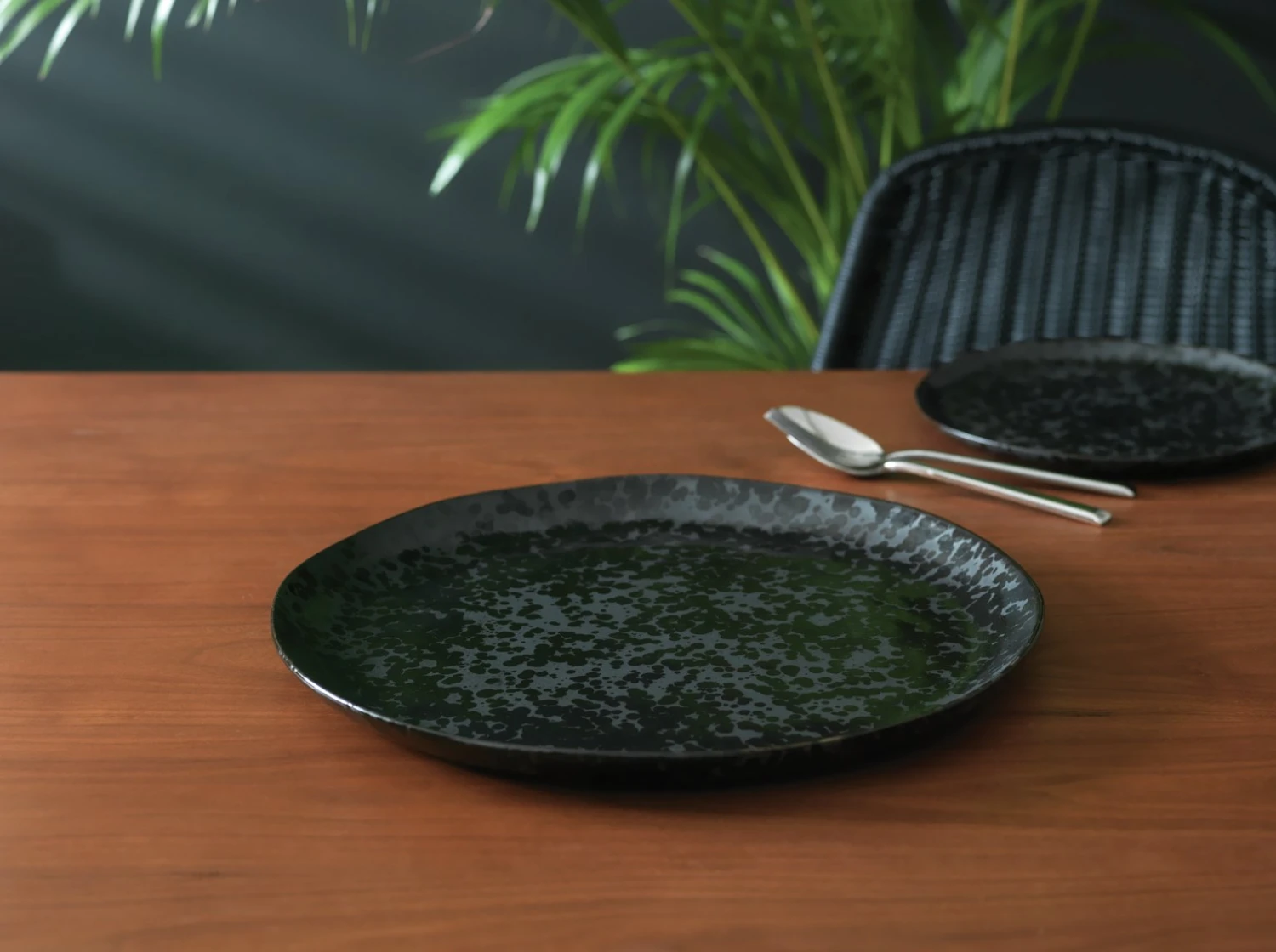 Habitat Preto Stoneware Serving Platter - Black 7 Habitat Preto Stoneware Serving Platter - Black - Image 5