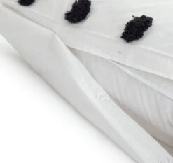 Habitat Cotton Tufted Spot White & Black Bedding Set -Single 12 Habitat Cotton Tufted Spot White & Black Bedding Set -Single -Home Sales Store 9560651 R Z004A