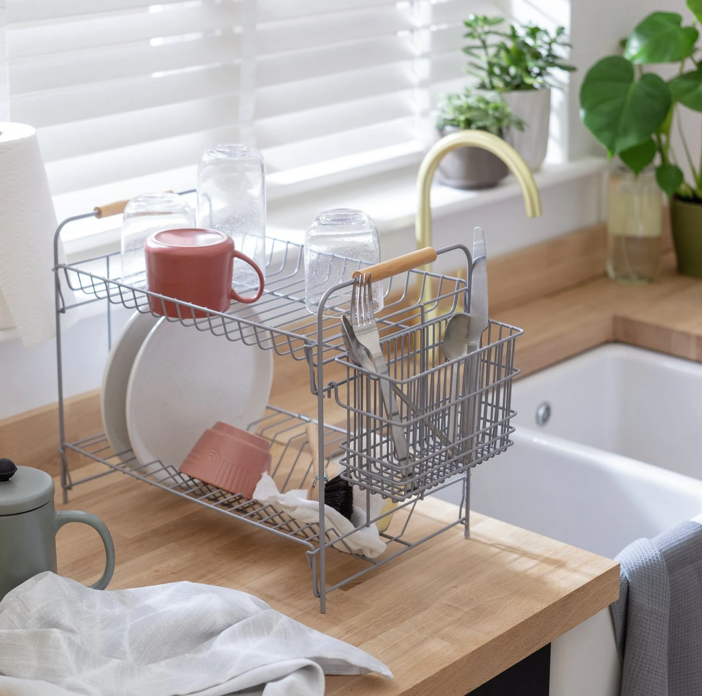 Habitat Industrial Wire Dish Drainer - Grey 4 Habitat Industrial Wire Dish Drainer - Grey - Image 2