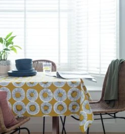 Habitat Evelyn Wipe Clean Tablecloth - Multicoloured -Home Sales Store 9637845 R Z001C