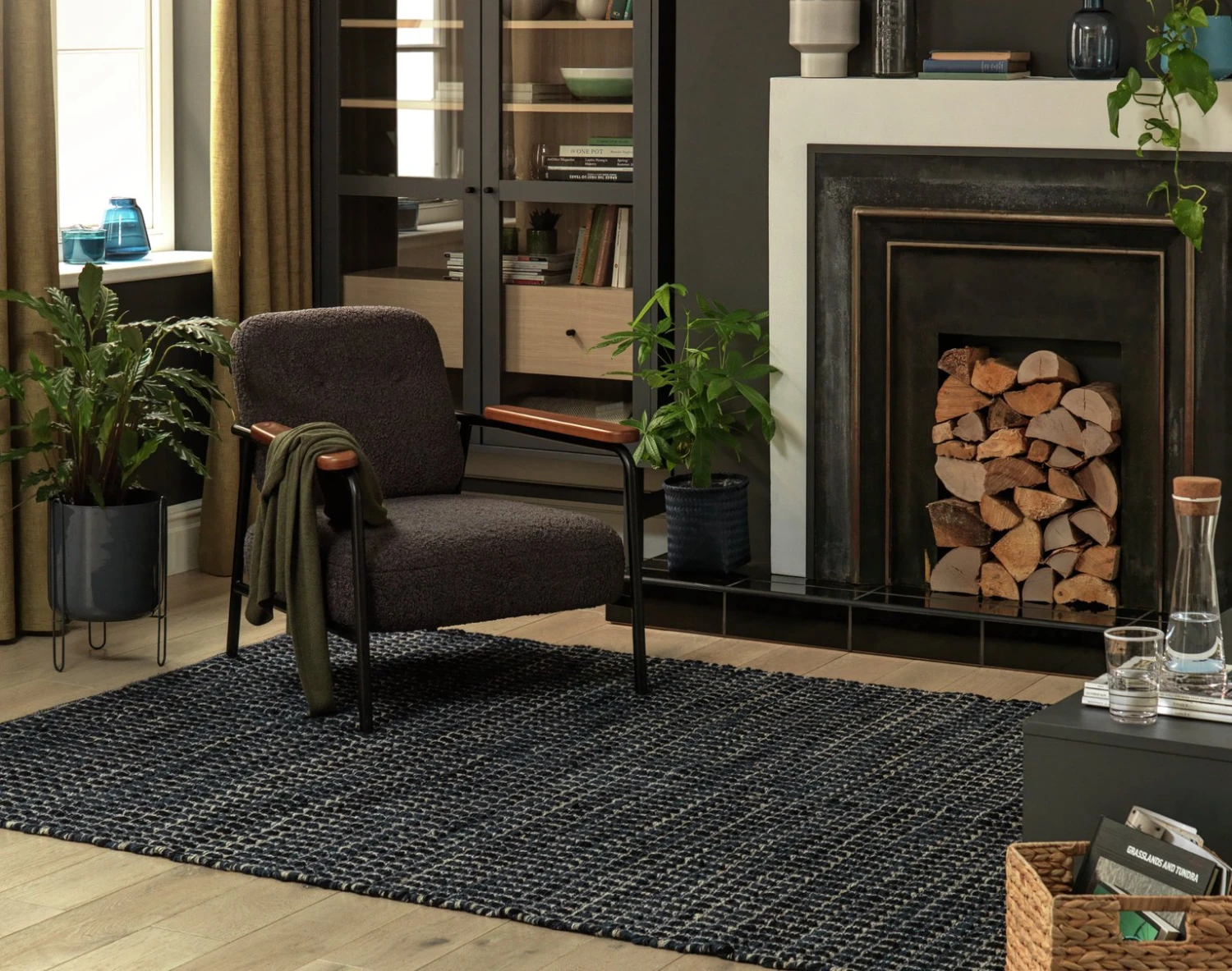 Habitat Leonardo Flatweave Wool Rug - Navy Blue - 170x240cm 4 Habitat Leonardo Flatweave Wool Rug - Navy Blue - 170x240cm - Image 2